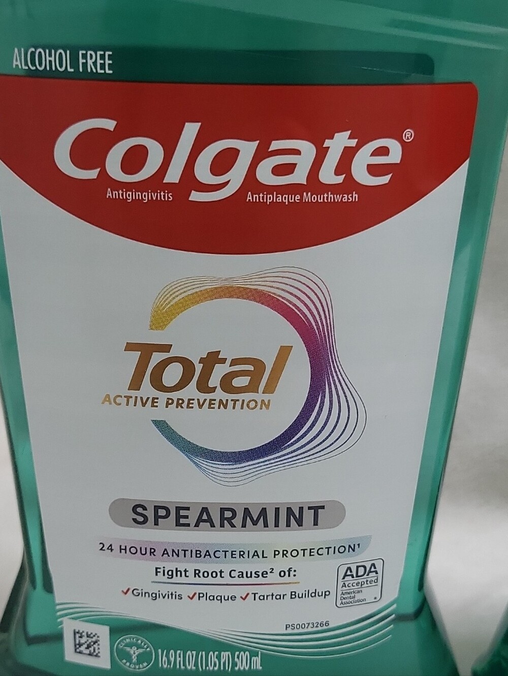 Colgate Total Spearmint Mouthwash - Green 2 Pk - Picture 3 of 12